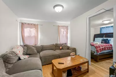 2736 Colden Avenue, Bronx, NY 10469 - Photo 17