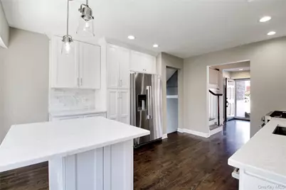 107 Hayes Street, Garden City, NY 11530 - Photo 11