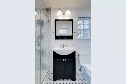 107 Hayes Street, Garden City, NY 11530 - Photo 15