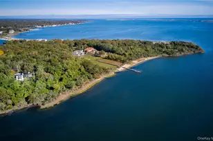 34 Old Neck Rd S, Center Moriches, NY 11934 - Photo 25