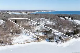 34 Old Neck Rd S, Center Moriches, NY 11934 - Photo 19