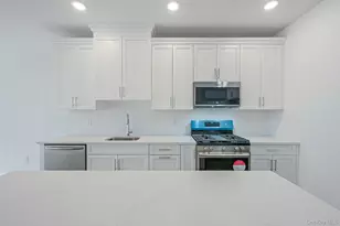 506 Emanuel Wy, East Meadow, NY 11554 - Photo 11