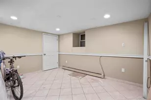 2932 Baisley Ave, Bronx, NY 10461 - Photo 21