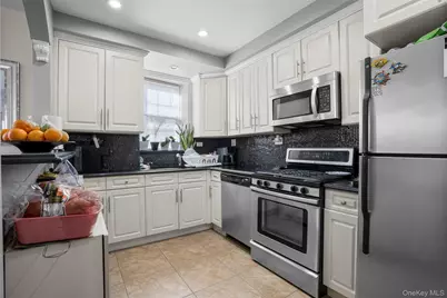 2932 Baisley Avenue, Bronx, NY 10461 - Photo 15