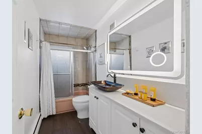 253 W 20th Street, Deer Park, NY 11729 - Photo 11