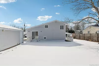 17 Laurie Road, Brentwood, NY 11717 - Photo 35