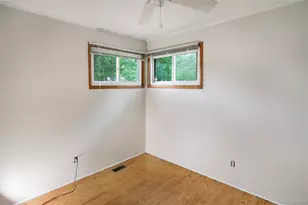 114 Lynncliff Road 114 Lynncliff Rd, Hampton Bays, NY 11946 - Photo 5