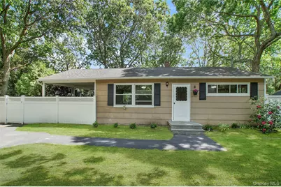 114 Lynncliff Road 114 Lynncliff Road, Hampton Bays, NY 11946 - Photo 9