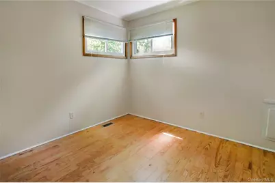 114 Lynncliff Road 114 Lynncliff Road, Hampton Bays, NY 11946 - Photo 7