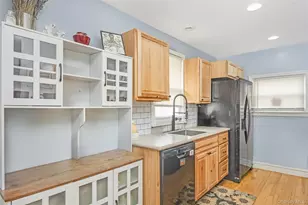 430 Staples St, Farmingdale, NY 11735 - Photo 9