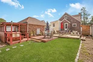 430 Staples St, Farmingdale, NY 11735 - Photo 23