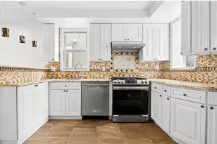 78-09 77th Ave, Glendale, NY 11385 - Photo 7