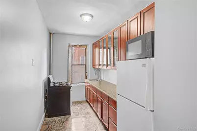 850 Saint Marks Avenue Saint Marks Avenue #2H, Brooklyn, NY 11213 - Photo 7