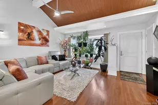 3377 Agar Pl, Bronx, NY 10465 - Photo 5