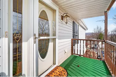 31 Thamsen Drive, Stony Point, NY 10980 - Photo 3