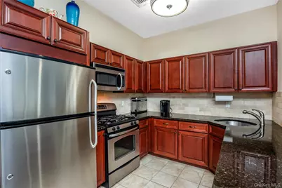 116 Stewart Avenue #B, Bethpage, NY 11714 - Photo 7