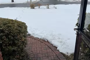 429 Mollie Blvd, Holbrook, NY 11741 - Photo 37