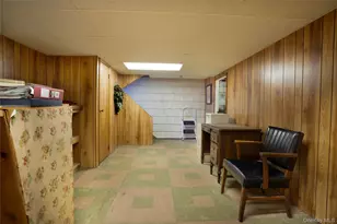 429 Mollie Blvd, Holbrook, NY 11741 - Photo 19