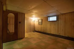 429 Mollie Blvd, Holbrook, NY 11741 - Photo 23