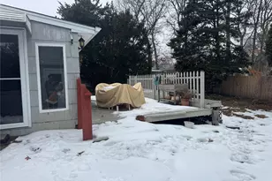 429 Mollie Blvd, Holbrook, NY 11741 - Photo 5