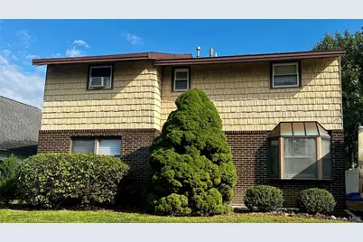 27 Southridge Drive #2, Glen Cove, NY 11542 - Photo 9