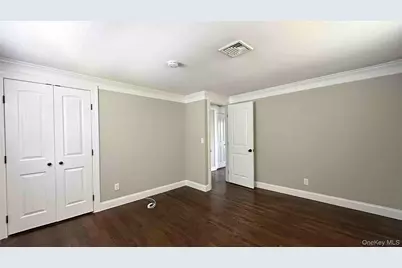 27 Southridge Drive #2, Glen Cove, NY 11542 - Photo 7