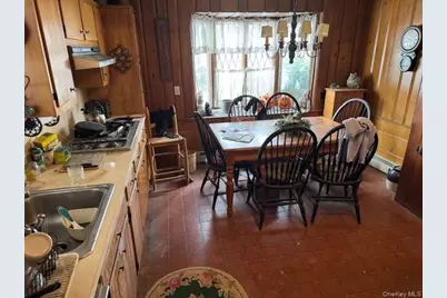 11 Birch Drive, Huntington Station, NY 11746 - Photo 5