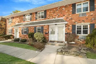 14 Glen Hollow Dr, Holtsville, NY 11742 - Photo 3