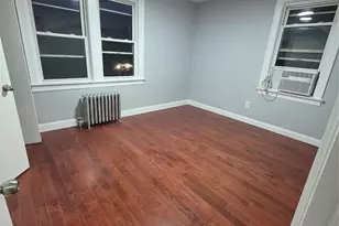 9527 239th St, Floral Park, NY 11001 - Photo 9