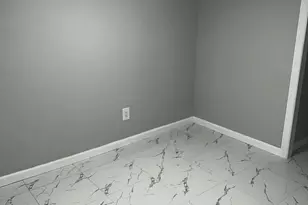 9527 239th St, Floral Park, NY 11001 - Photo 11