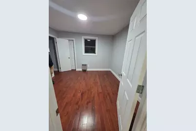 95-27 239th Street, Floral Park, NY 11001 - Photo 5