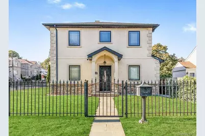 113 Maple Place #2nd Floor, Yonkers, NY 10704 - Photo 1