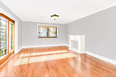 113 Maple Place #2nd Floor, Yonkers, NY 10704 - Photo 5