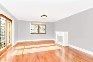 113 Maple Pl, Yonkers, NY 10704 - Photo 5