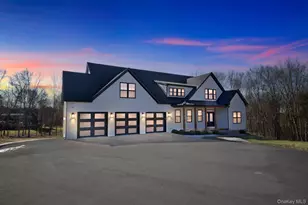 6 Conifer Ct, Poughkeepsie, NY 12603 - Photo 3