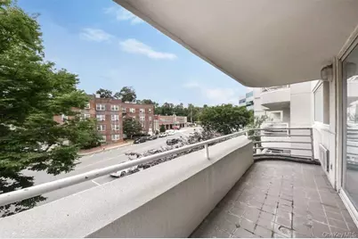 88 Cuttermill Road #308, Great Neck, NY 11021 - Photo 15