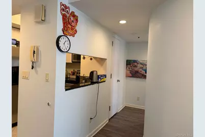 88 Cuttermill Road #308, Great Neck, NY 11021 - Photo 7