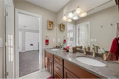 8 Paddock Drive, Northport, NY 11768 - Photo 31