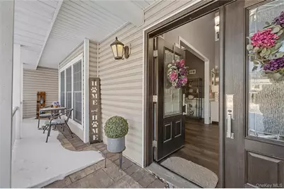 8 Paddock Drive, Northport, NY 11768 - Photo 3