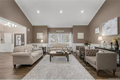 8 Paddock Drive, Northport, NY 11768 - Photo 7