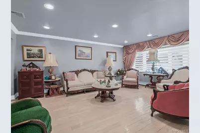 1083 Northgate Court, Uniondale, NY 11553 - Photo 5