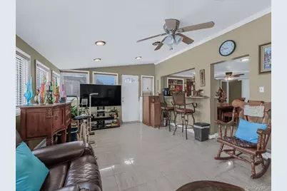 1083 Northgate Court, Uniondale, NY 11553 - Photo 21