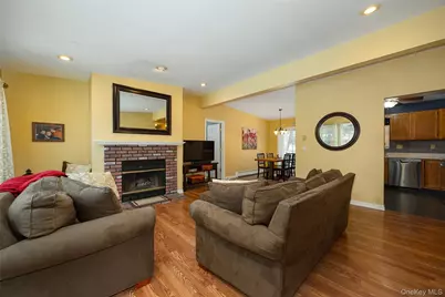 7 Charles Street, Newburgh, NY 12550 - Photo 11