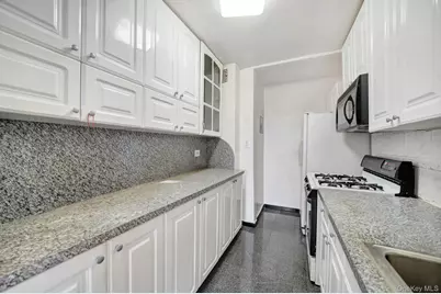 735 Avenue #6M, Brooklyn, NY 11223 - Photo 7