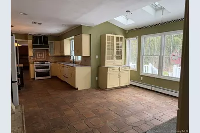 31 Upper Sheep Pasture Road, East Setauket, NY 11733 - Photo 9