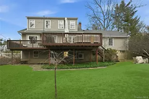 10 Woodhull Rd, East Setauket, NY 11733 - Photo 43