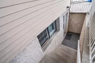 11 W Hitchcock Ave, Floral Park, NY 11001 - Photo 31