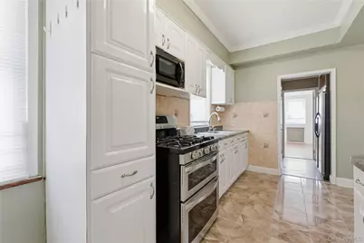 10478 129th Street, Richmond Hill, NY 11419 - Photo 7