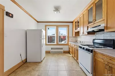 10478 129th Street, Richmond Hill, NY 11419 - Photo 17