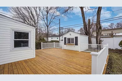 35 John Street, Port Jefferson Station, NY 11776 - Photo 7